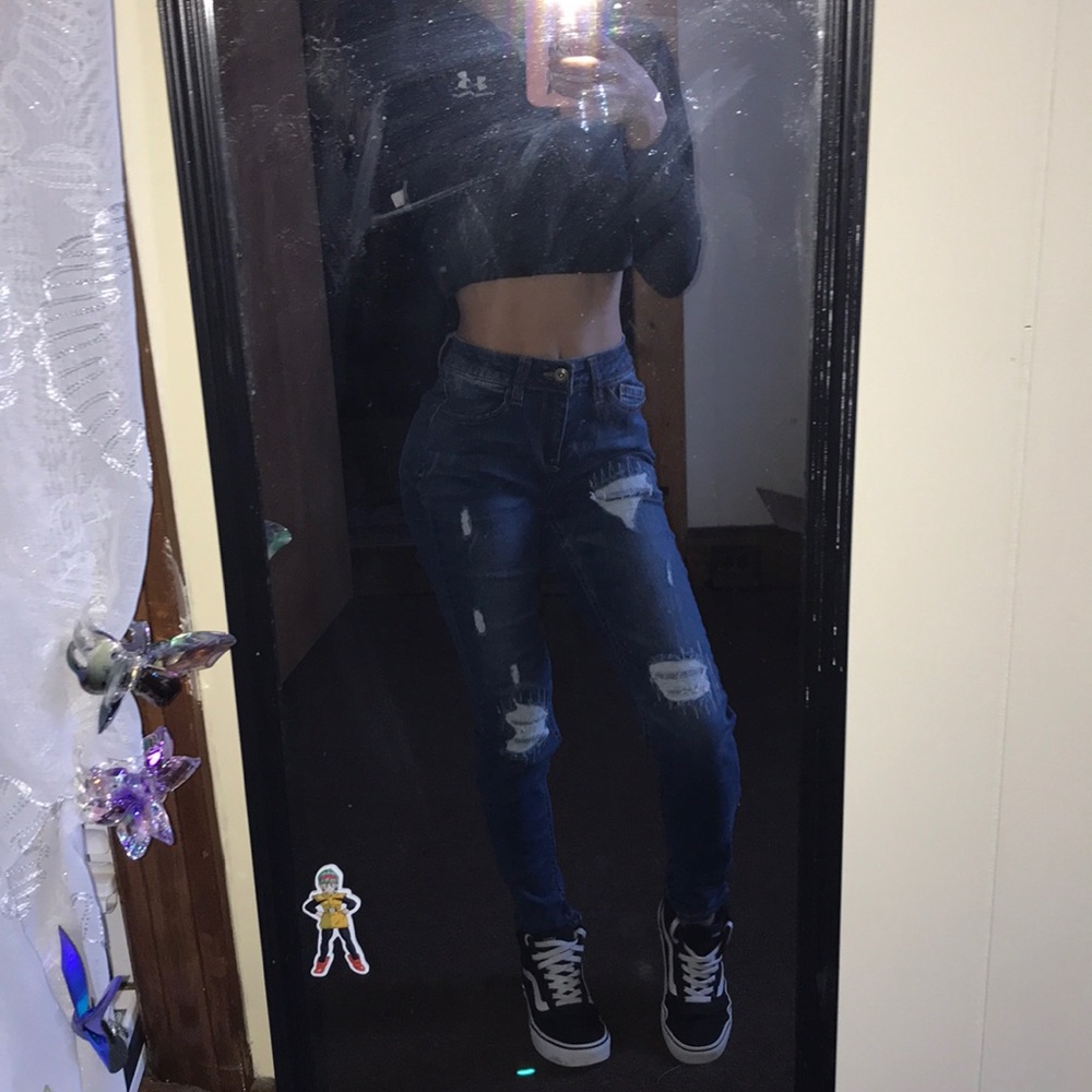 Fashion Nova Ripped jeans
